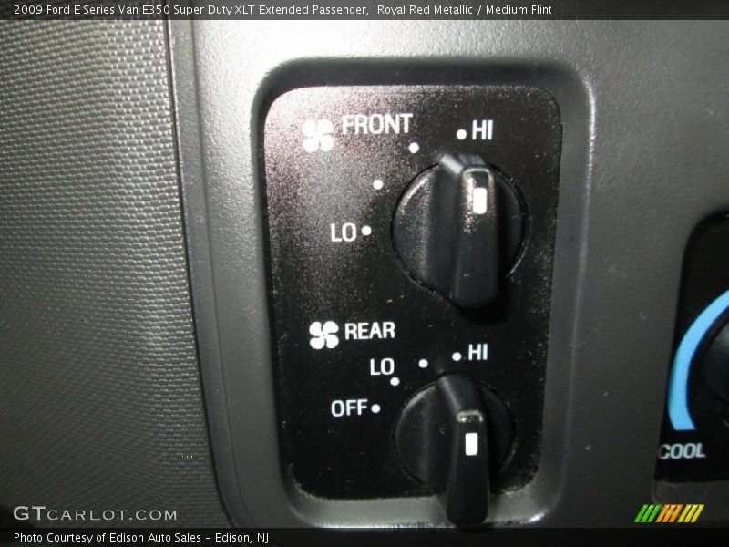 Controls of 2009 E Series Van E350 Super Duty XLT Extended Passenger