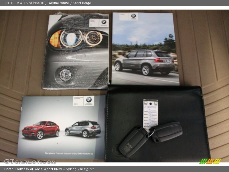 Alpine White / Sand Beige 2010 BMW X5 xDrive30i