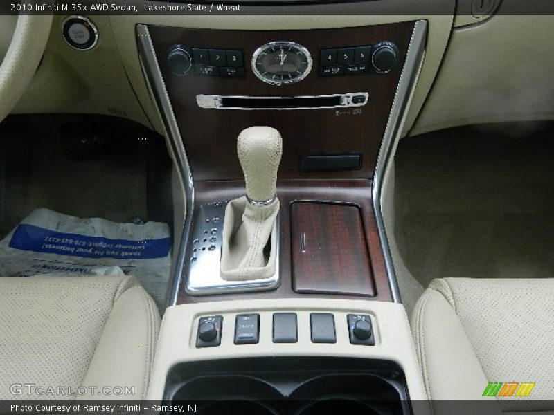 Controls of 2010 M 35x AWD Sedan