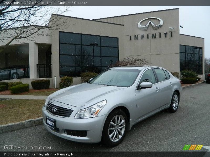 Liquid Platinum / Graphite 2009 Infiniti G 37 x Sedan