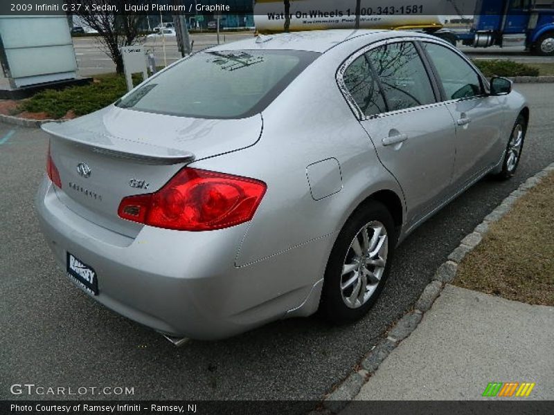 Liquid Platinum / Graphite 2009 Infiniti G 37 x Sedan
