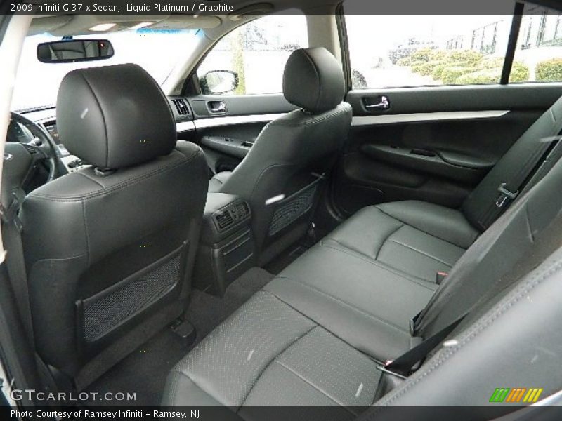 Liquid Platinum / Graphite 2009 Infiniti G 37 x Sedan
