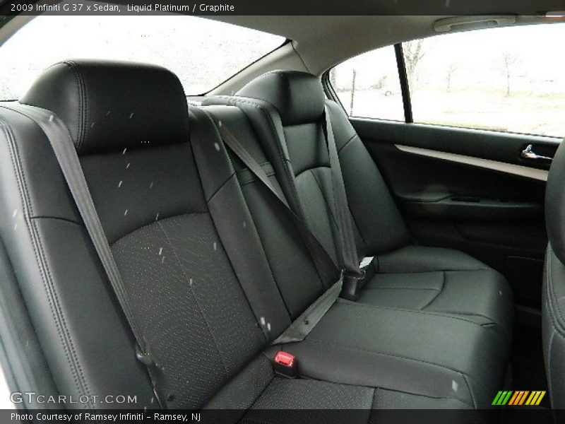 Liquid Platinum / Graphite 2009 Infiniti G 37 x Sedan
