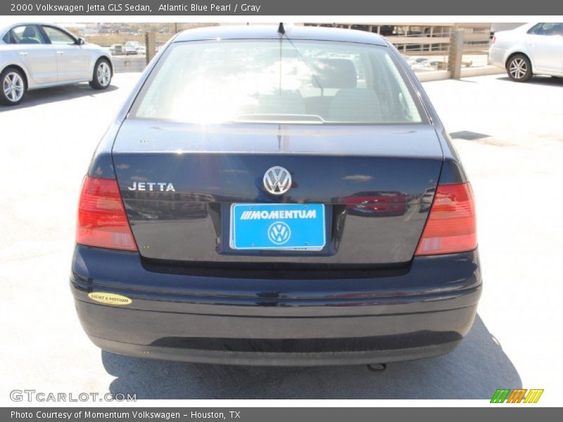 Atlantic Blue Pearl / Gray 2000 Volkswagen Jetta GLS Sedan
