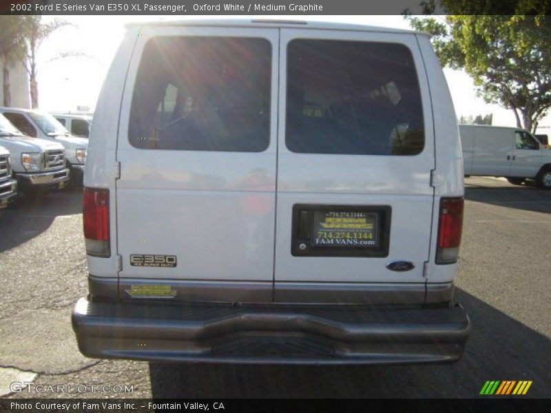 Oxford White / Medium Graphite 2002 Ford E Series Van E350 XL Passenger