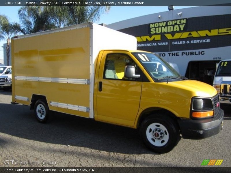 Yellow / Medium Pewter 2007 GMC Savana Cutaway 3500 Commercial Cargo Van