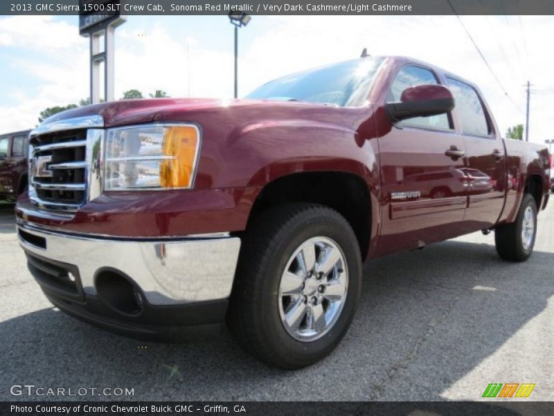 Front 3/4 View of 2013 Sierra 1500 SLT Crew Cab