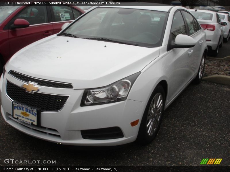 Summit White / Jet Black/Medium Titanium 2013 Chevrolet Cruze LS