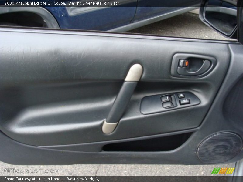 Door Panel of 2000 Eclipse GT Coupe