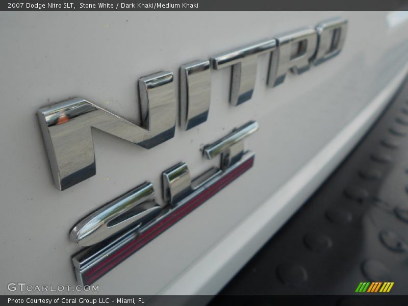Stone White / Dark Khaki/Medium Khaki 2007 Dodge Nitro SLT
