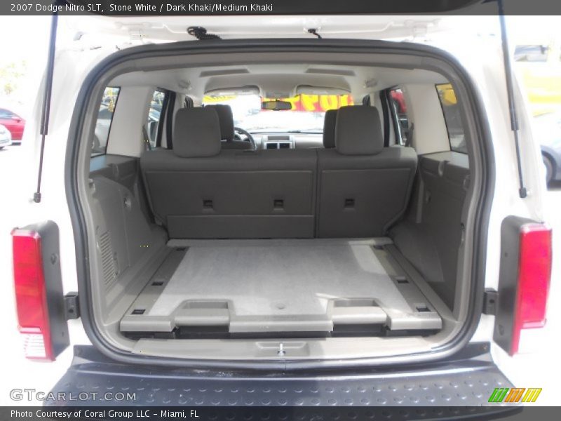 Stone White / Dark Khaki/Medium Khaki 2007 Dodge Nitro SLT