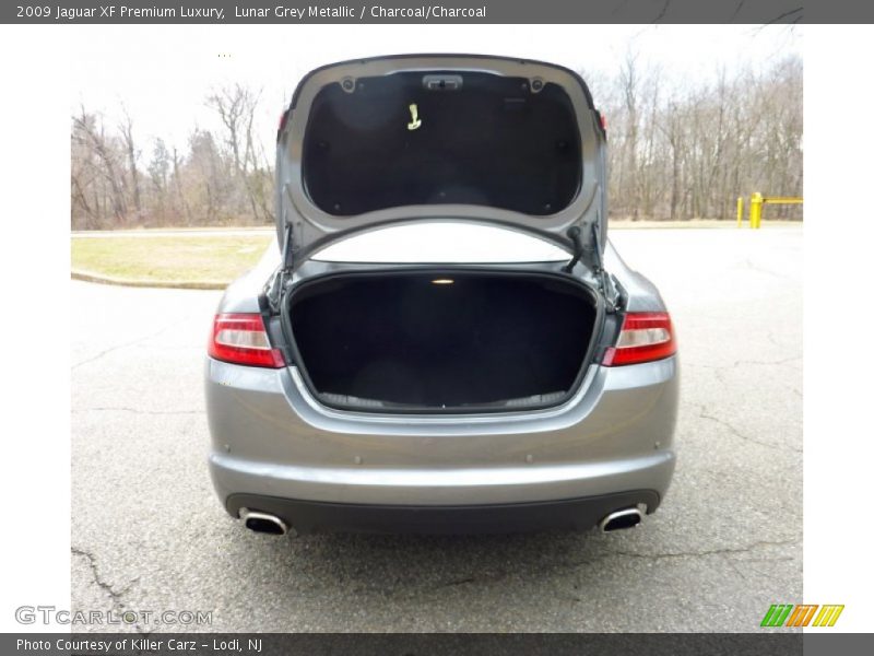 Lunar Grey Metallic / Charcoal/Charcoal 2009 Jaguar XF Premium Luxury