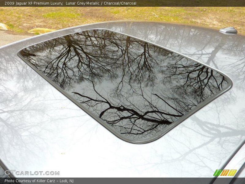 Lunar Grey Metallic / Charcoal/Charcoal 2009 Jaguar XF Premium Luxury