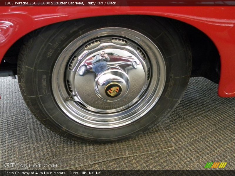  1963 356 B 1600 S Reutter Cabriolet Wheel