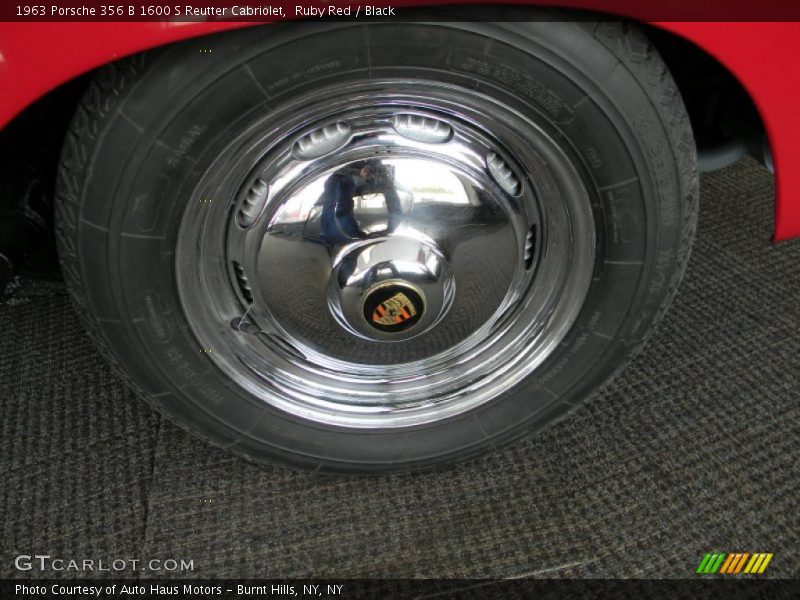  1963 356 B 1600 S Reutter Cabriolet Wheel