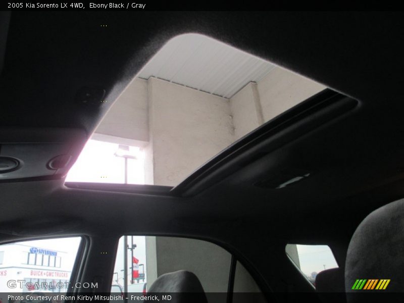 Ebony Black / Gray 2005 Kia Sorento LX 4WD