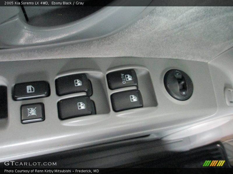 Ebony Black / Gray 2005 Kia Sorento LX 4WD