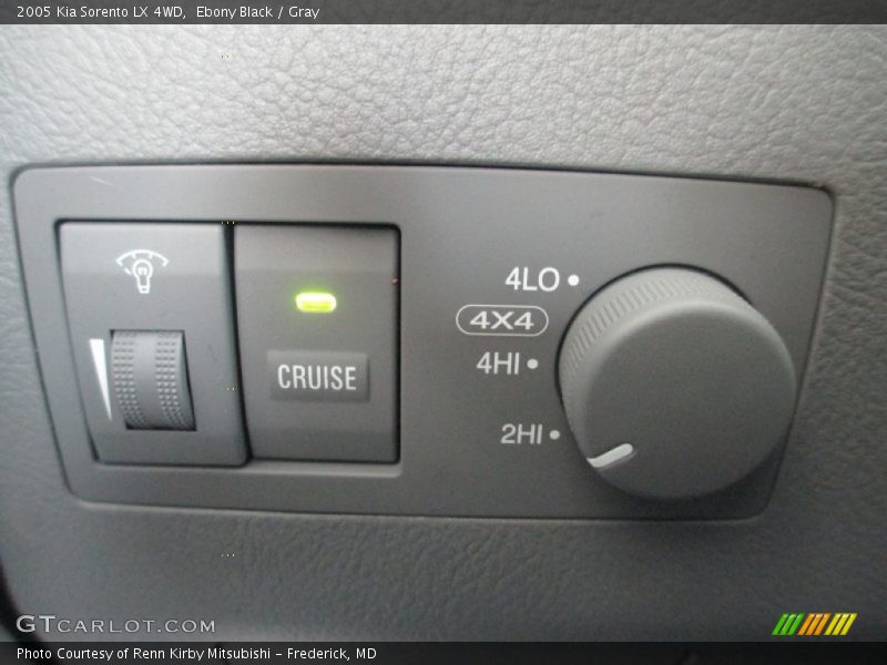 Ebony Black / Gray 2005 Kia Sorento LX 4WD