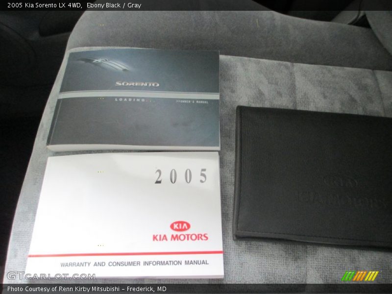 Ebony Black / Gray 2005 Kia Sorento LX 4WD