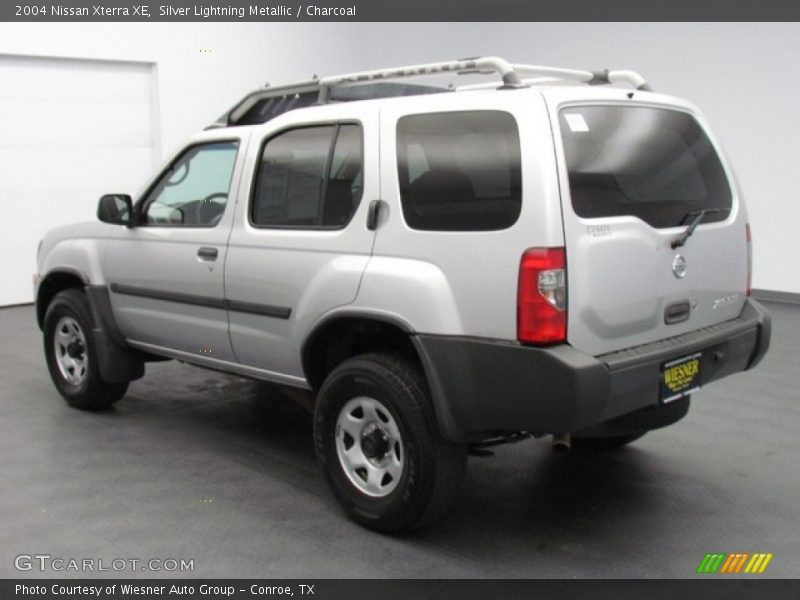 Silver Lightning Metallic / Charcoal 2004 Nissan Xterra XE