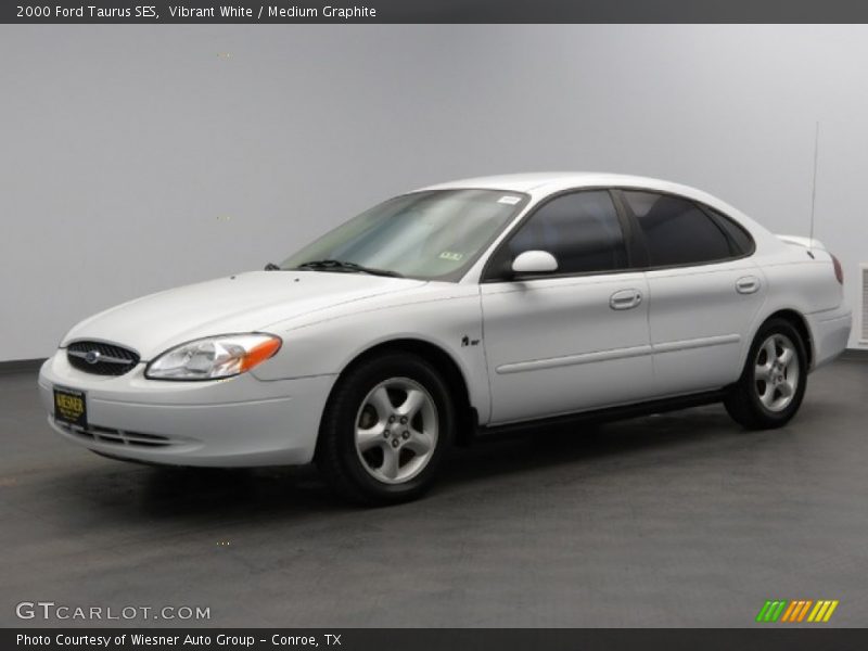 Vibrant White / Medium Graphite 2000 Ford Taurus SES