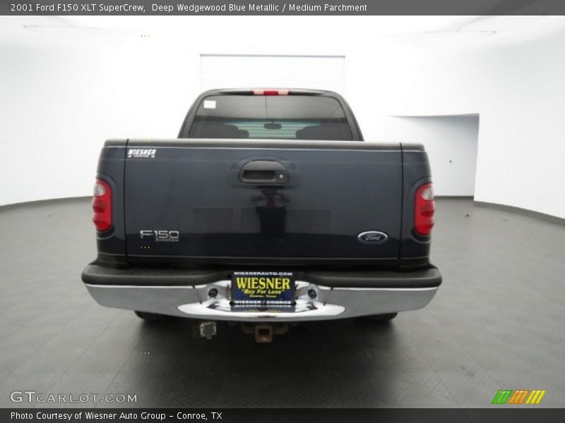 Deep Wedgewood Blue Metallic / Medium Parchment 2001 Ford F150 XLT SuperCrew