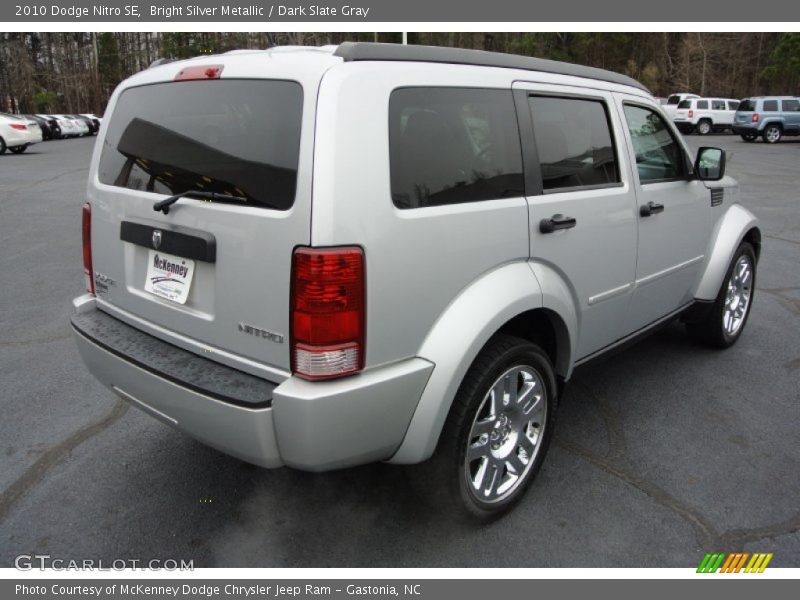 Bright Silver Metallic / Dark Slate Gray 2010 Dodge Nitro SE