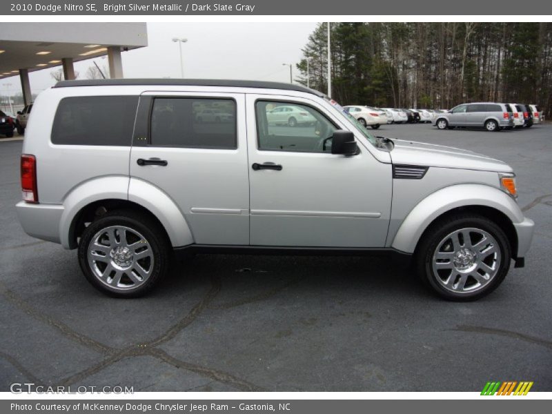 Bright Silver Metallic / Dark Slate Gray 2010 Dodge Nitro SE