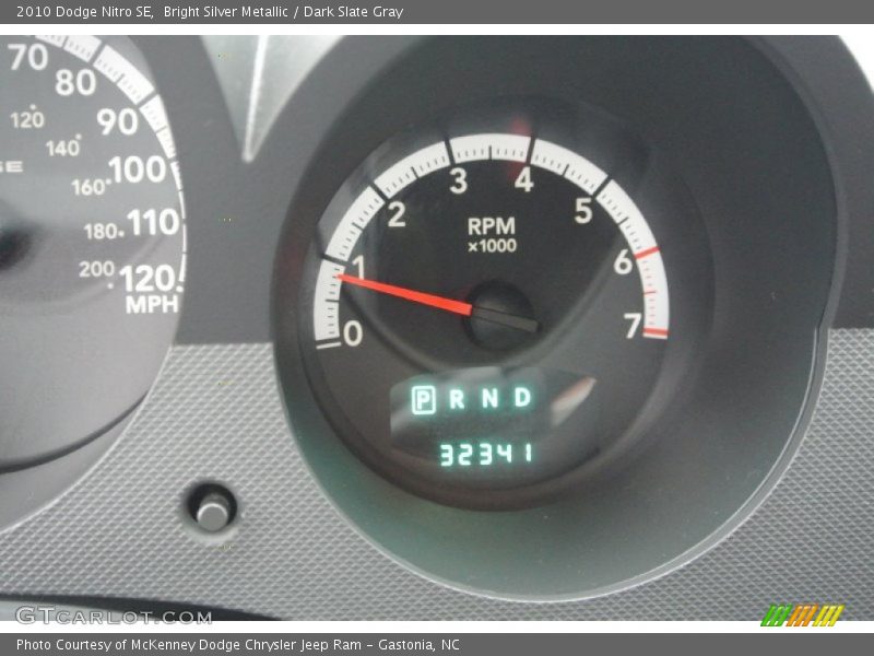 Bright Silver Metallic / Dark Slate Gray 2010 Dodge Nitro SE