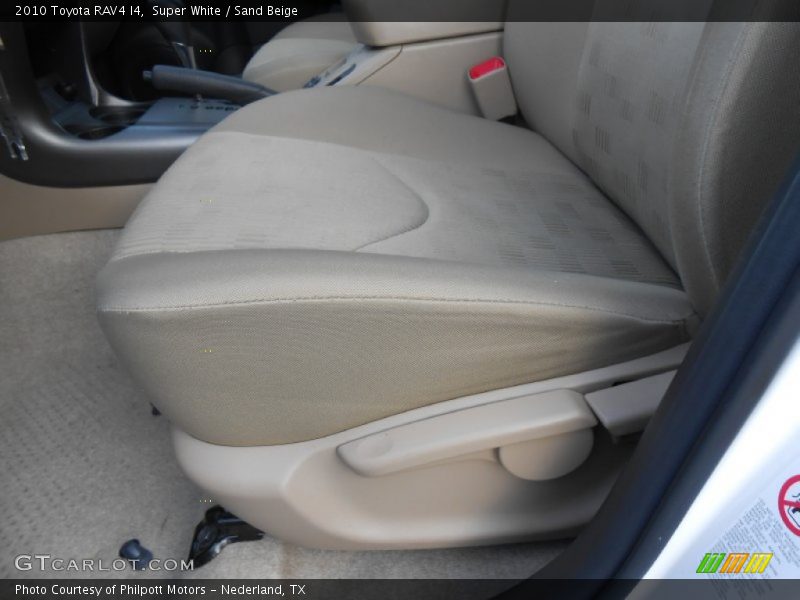 Super White / Sand Beige 2010 Toyota RAV4 I4