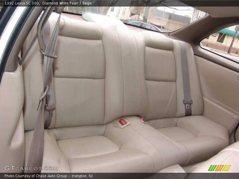 Diamond White Pearl / Beige 1992 Lexus SC 300