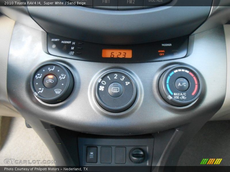 Super White / Sand Beige 2010 Toyota RAV4 I4