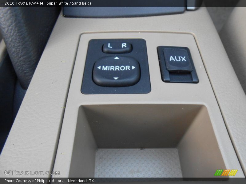 Super White / Sand Beige 2010 Toyota RAV4 I4
