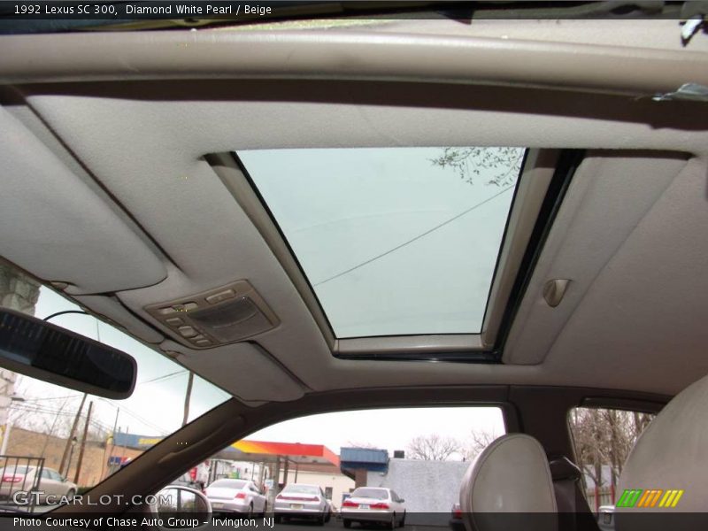Diamond White Pearl / Beige 1992 Lexus SC 300
