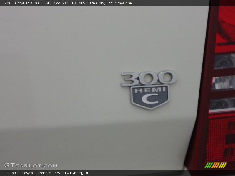 Cool Vanilla / Dark Slate Gray/Light Graystone 2005 Chrysler 300 C HEMI