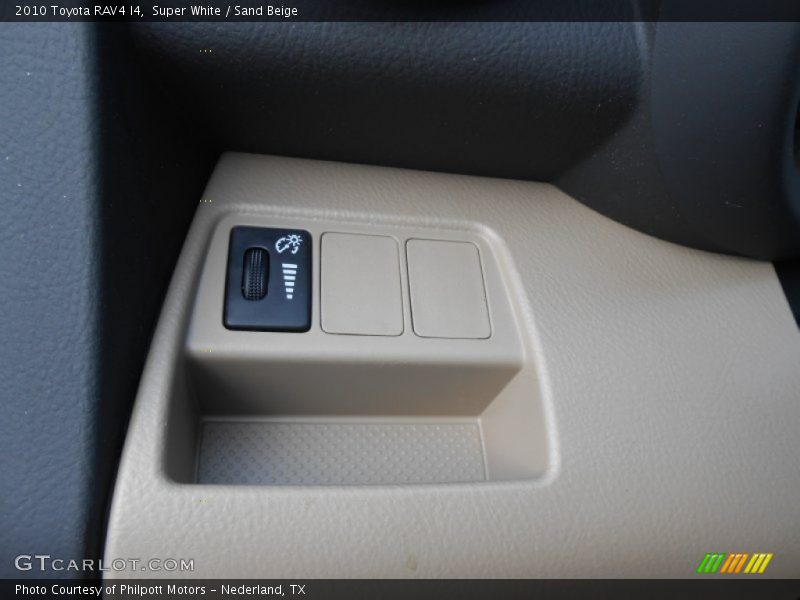 Super White / Sand Beige 2010 Toyota RAV4 I4