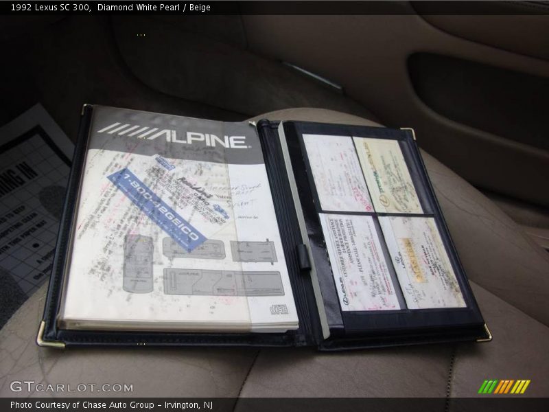 Diamond White Pearl / Beige 1992 Lexus SC 300