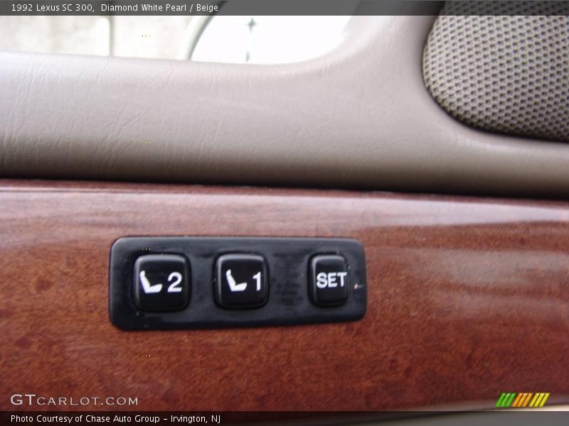 Diamond White Pearl / Beige 1992 Lexus SC 300