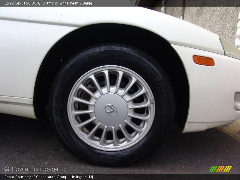 Diamond White Pearl / Beige 1992 Lexus SC 300