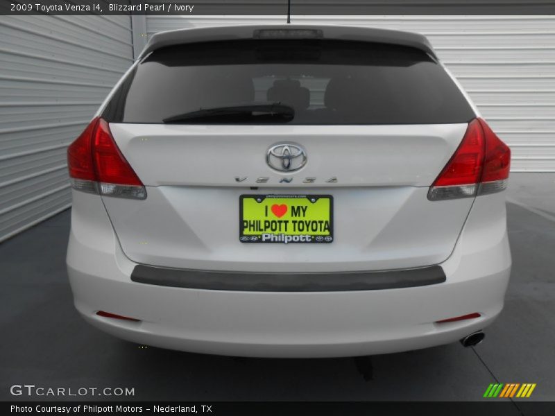 Blizzard Pearl / Ivory 2009 Toyota Venza I4