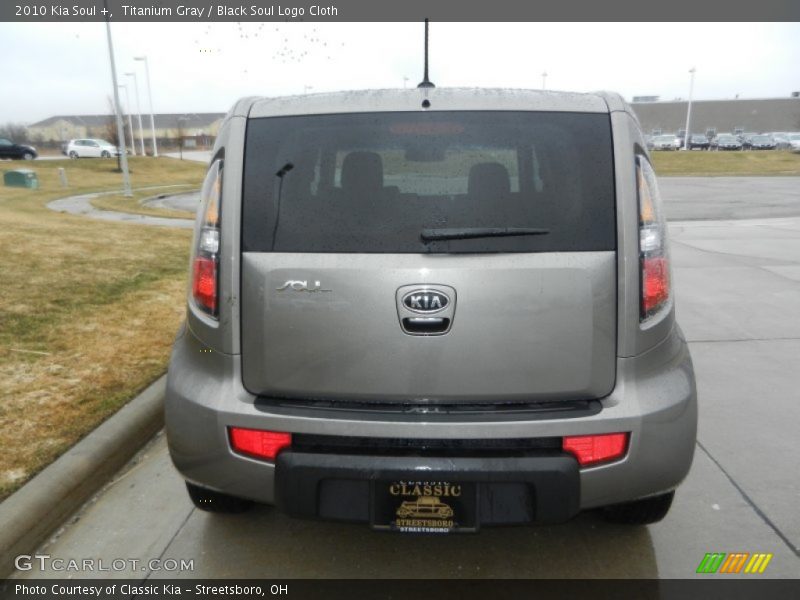Titanium Gray / Black Soul Logo Cloth 2010 Kia Soul +