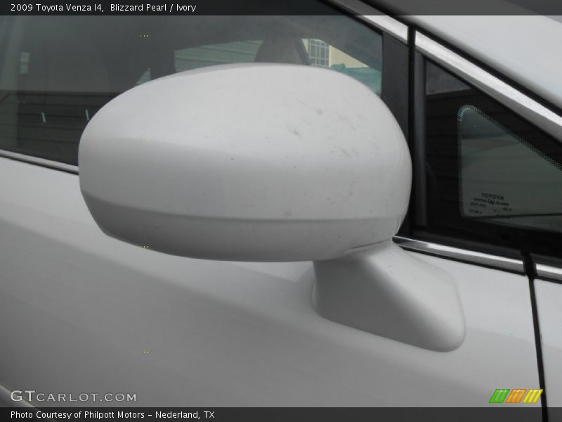 Blizzard Pearl / Ivory 2009 Toyota Venza I4