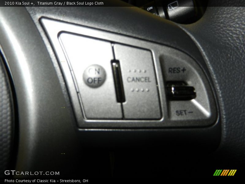 Titanium Gray / Black Soul Logo Cloth 2010 Kia Soul +