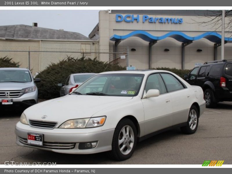 White Diamond Pearl / Ivory 2001 Lexus ES 300
