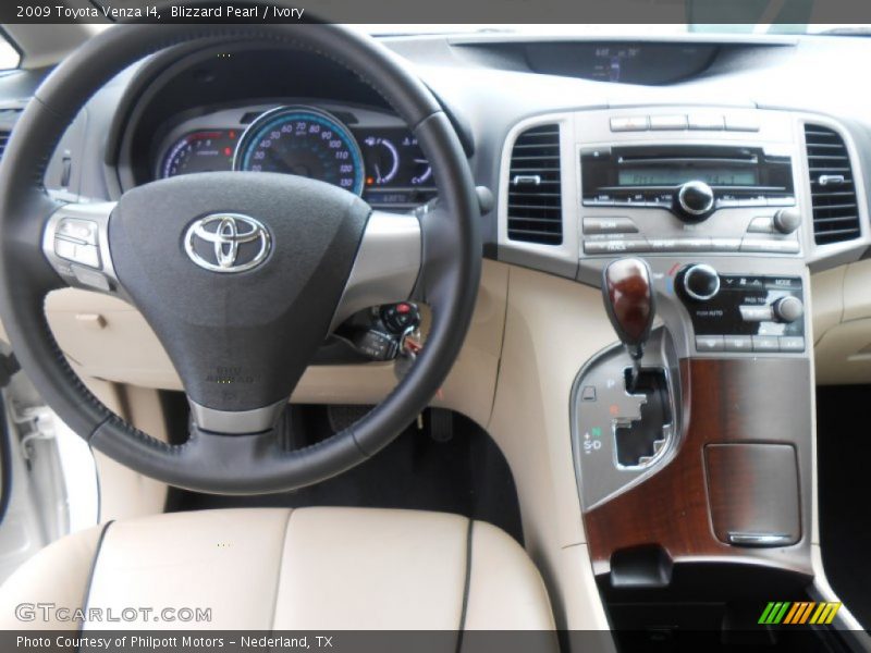 Blizzard Pearl / Ivory 2009 Toyota Venza I4