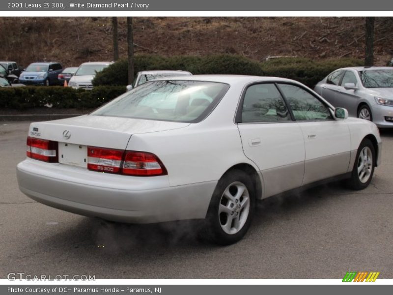 White Diamond Pearl / Ivory 2001 Lexus ES 300