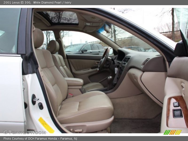 White Diamond Pearl / Ivory 2001 Lexus ES 300