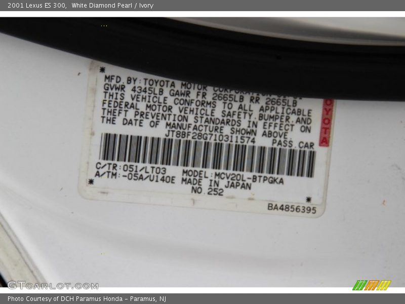 White Diamond Pearl / Ivory 2001 Lexus ES 300