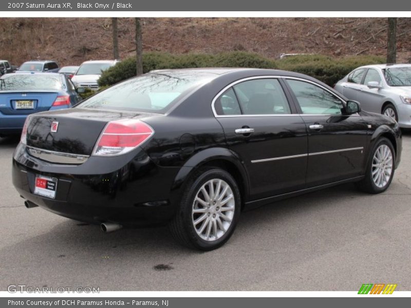 Black Onyx / Black 2007 Saturn Aura XR