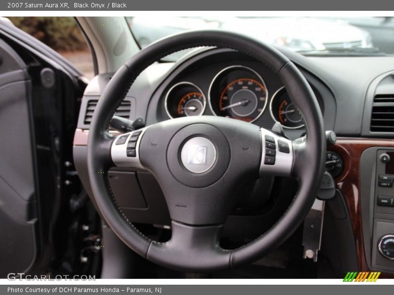 Black Onyx / Black 2007 Saturn Aura XR